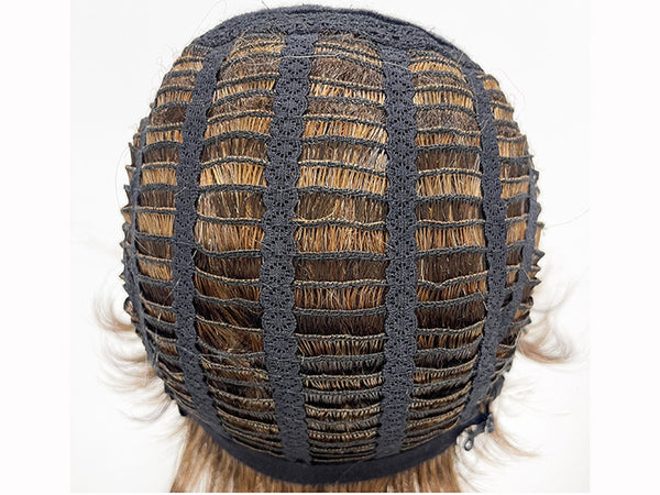 Bay: Lace Front Synthetic Wig