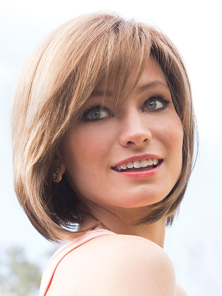 Reign : Lace Front Synthetic Wig