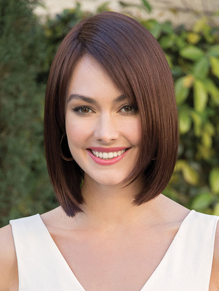 Reign : Lace Front Synthetic Wig